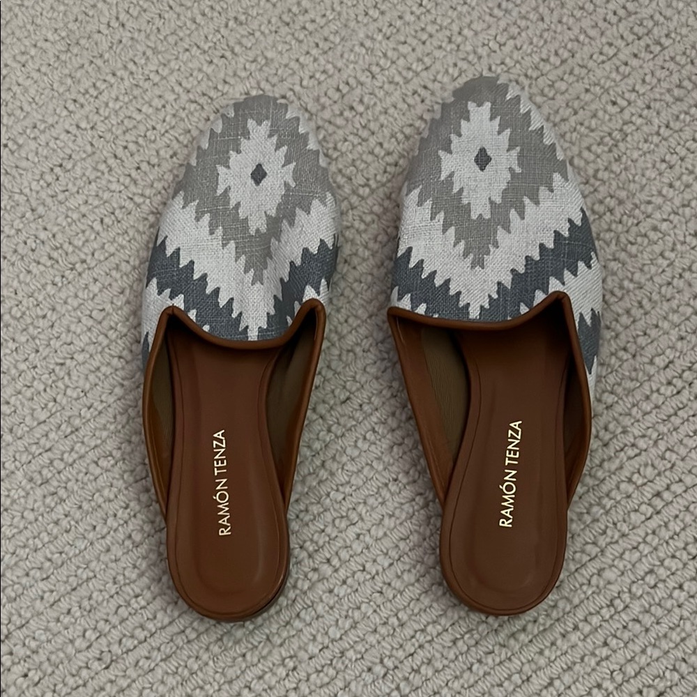 Ramon Tenza Gray and White Chevron Mules